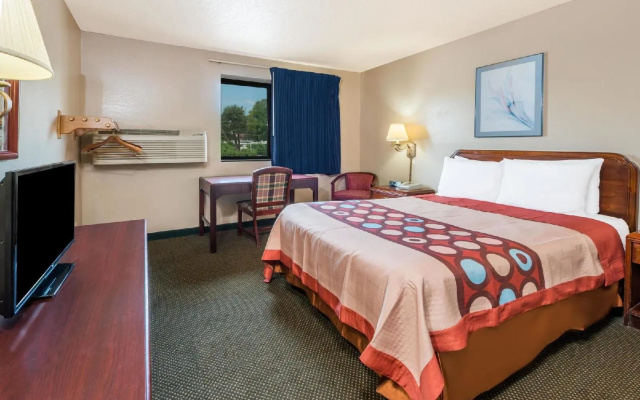 Super 8 Bridgeton/St. Louis Airport