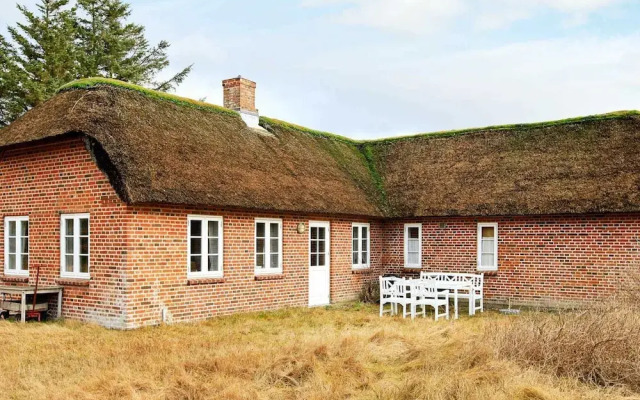 6 Person Holiday Home in Ulfborg