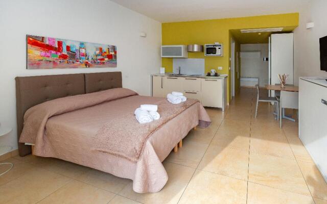 Zeus Residence Hotel