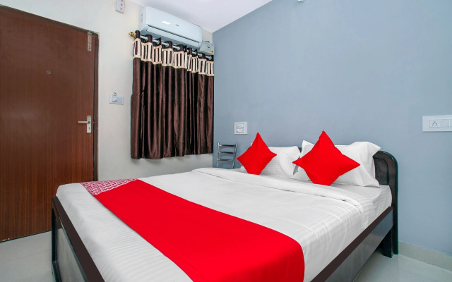 OYO 19934 Hotel Golden Arch