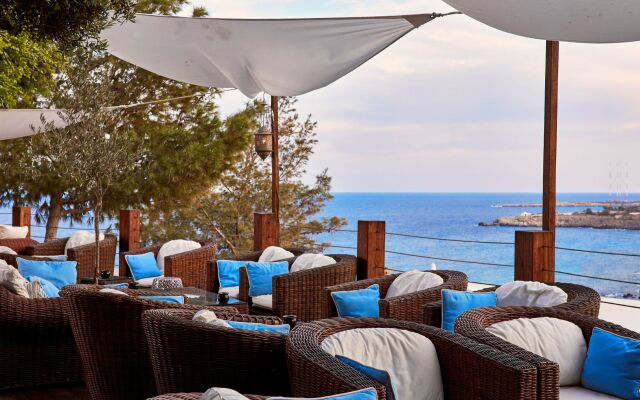 Grecian Park Hotel