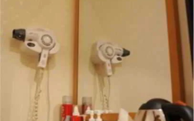 Two Be In Tourist Hotel