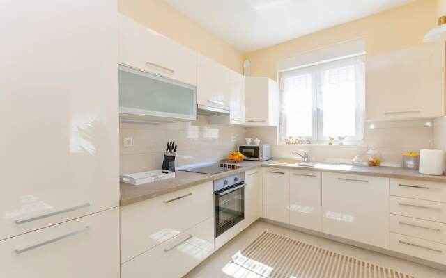 Apartments Luxury and Sea View