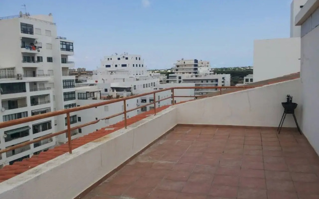 1 Bedroom Holidays Apartment in Quarteira, Algarve