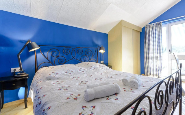 Villa Piano - Four Bedroom Villa With Terrace and Swimming Pool