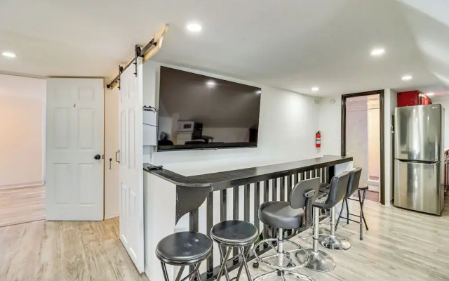 Walkable Abode in Stroudsburg's Business District!
