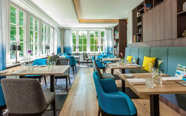 Courtyard by Marriott Hamburg Airport