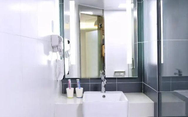 Hanting Hotel Zhuhai Qinglv Zhong Road