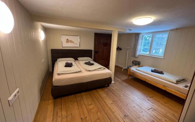 Wood Lodge