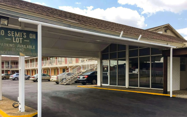 Thunderbird Motel Hillsboro