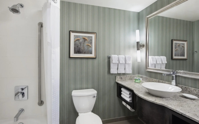 Holiday Inn Hotel & Suites Saskatoon Downtown by IHG