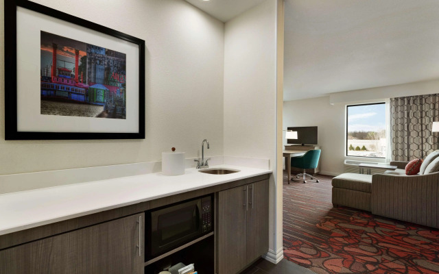 Hampton Inn & Suites St. Louis/Alton