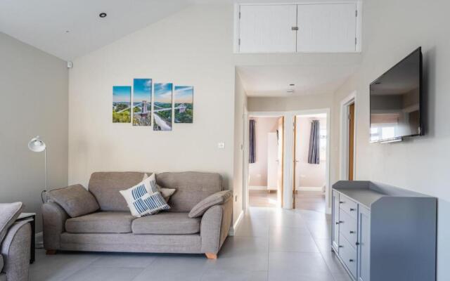 Fantastic and Sleek 3BD Home Wrington Bristol