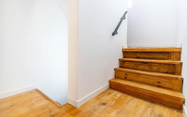 Lovelystay - Turquoise River View II