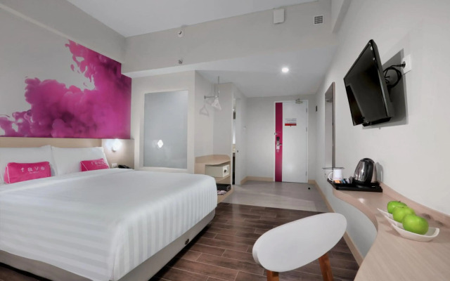 Myhotel CMYK Ratchada