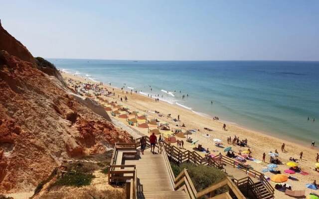 Salgados Beach Vila das Lagoas