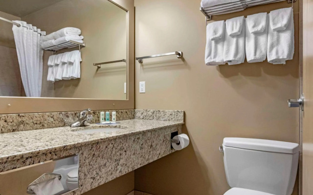 Quality Inn & Suites