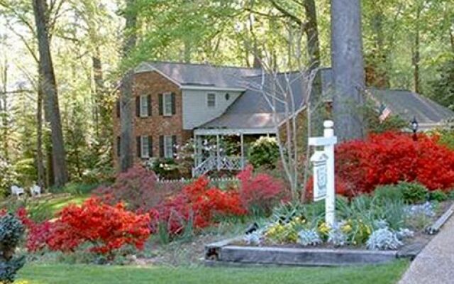 Colonial Gardens Bed & Breakfast