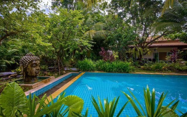 6BR Luxury Tropical Pool Villa PH125