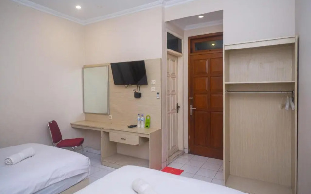 NIDA Rooms Ring Road Utara 1E