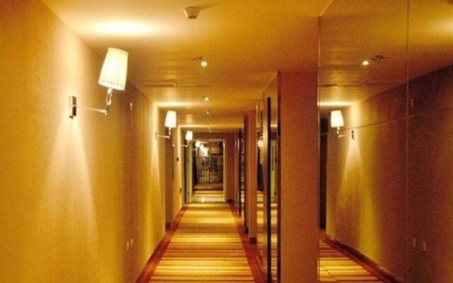 Starway Premier Qingdao International Convention Center