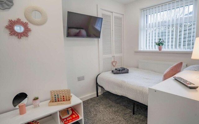 Upper Hill Park - 3 Bed Bungalow - Tenby