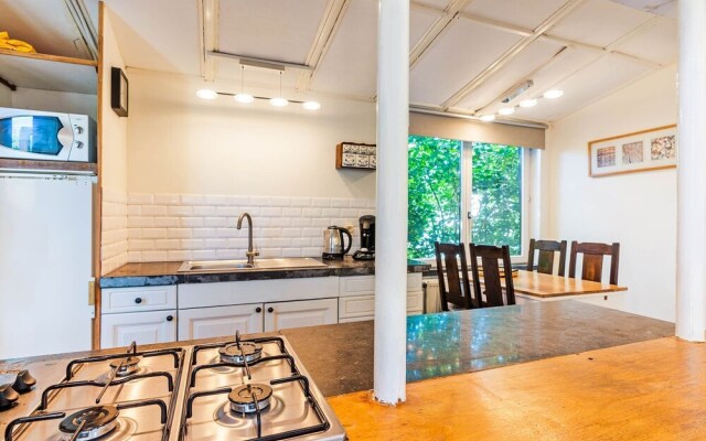 Snug Holiday Home in Nieuwvliet near Beach & Nature Reserve