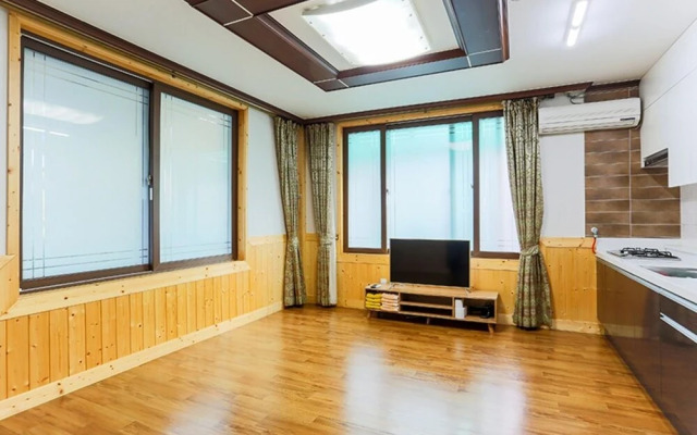 Gongju Gyeryongsandeul Flower Pension