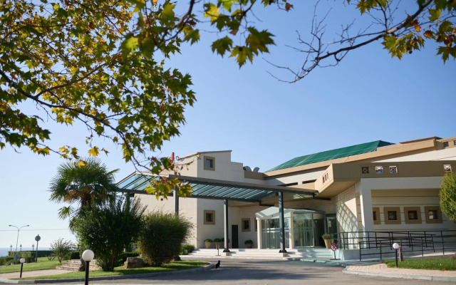 Nefeli Hotel