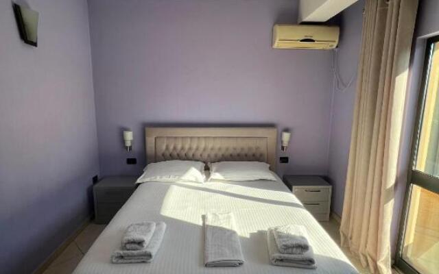 Hotel Agron