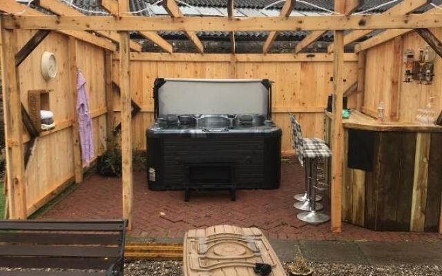 Thistle Room single with en-suite