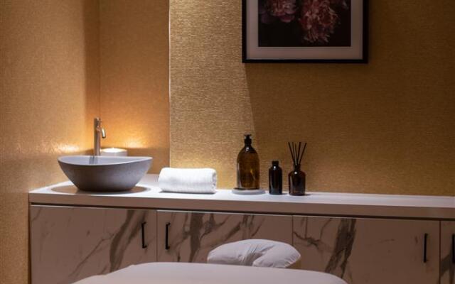 Ink Hotel