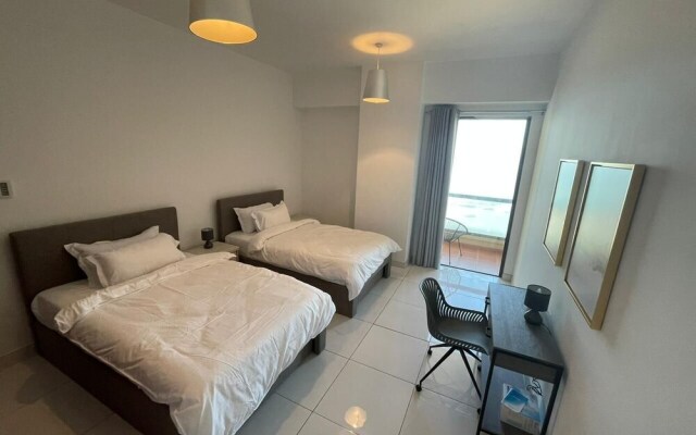 Incredible Stay at Spacious Jumeirah Beach Dubai