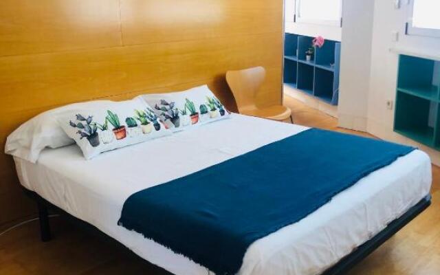 Estudio acogedor renfe
