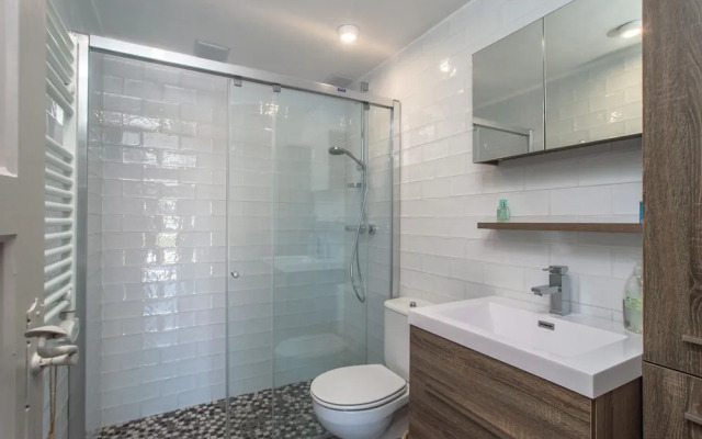 St-5 Begur SA Tuna 2 PAX