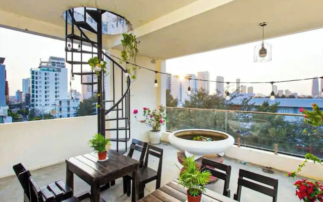 Louis Otis Apartment 03