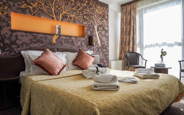 Hotel Razvan