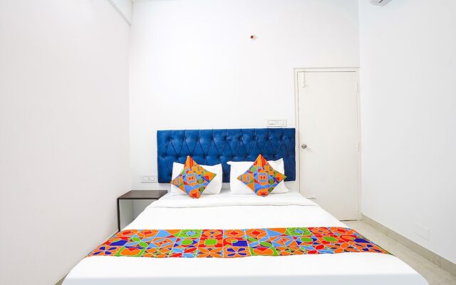 Fabhotel The Sun Roof Suites