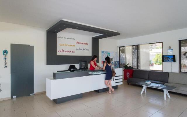 Zoes Hotel