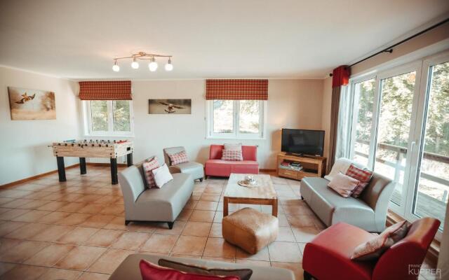 Le Milan Royal 26 pers, Malmedy, Balnéo, vue, calme