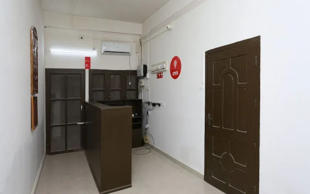 OYO 10912 Nirman Residency