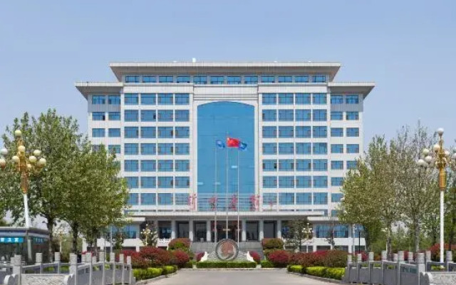 Yinan Hotel (Zhisheng Hot Spring Resort No.2 Building)