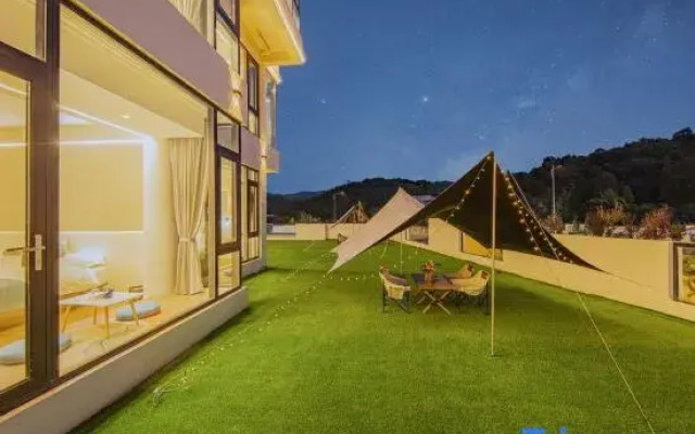 Yunshang Grassland Xixia Parent-childcamping Light Luxury Holiday Villa