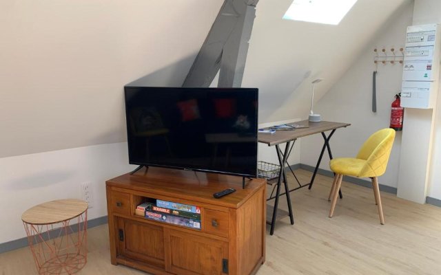 SUPERLOGIS - Sous Les Toits - T2 - BLOIS-HYPERCENTRE 1 chambre 4 personnes