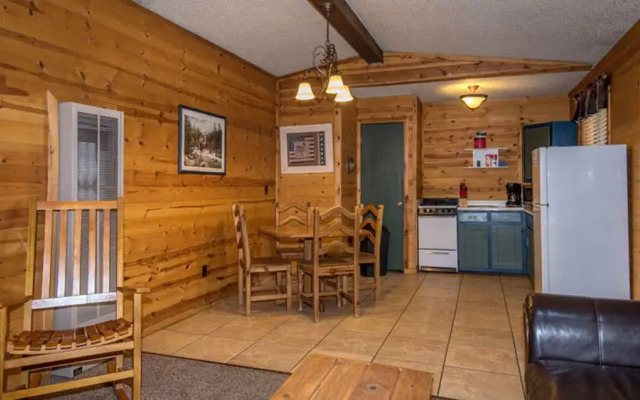 Whispering Pine Cabins
