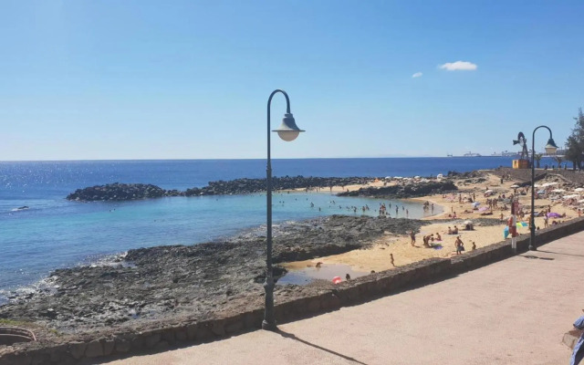 luxury casa playa roca bord de mer