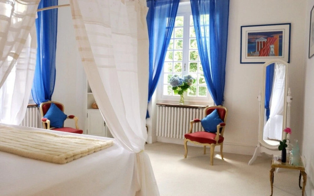 Villa Aimee Luxury Apartments With Heated Pool