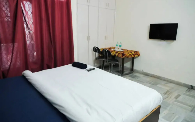 Roomshala 112 Hotel Blissbourn