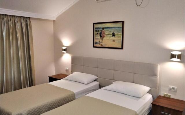 Hotel Viktoria Tirana