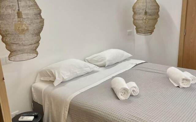 Pontinha Exclusive House